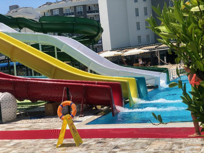 Royal Towers Hotel Lara Antalya Exterior photo