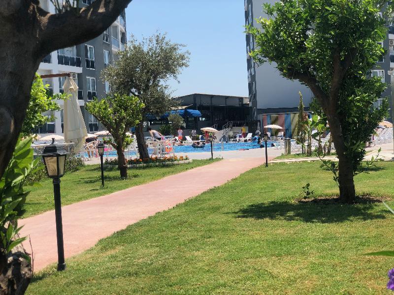 Royal Towers Hotel Lara Antalya Exterior photo