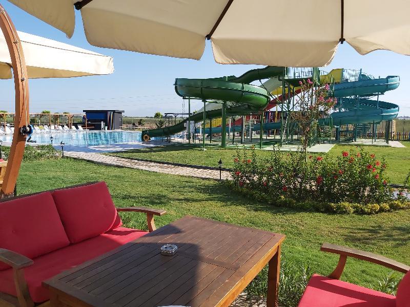 Royal Towers Hotel Lara Antalya Exterior photo