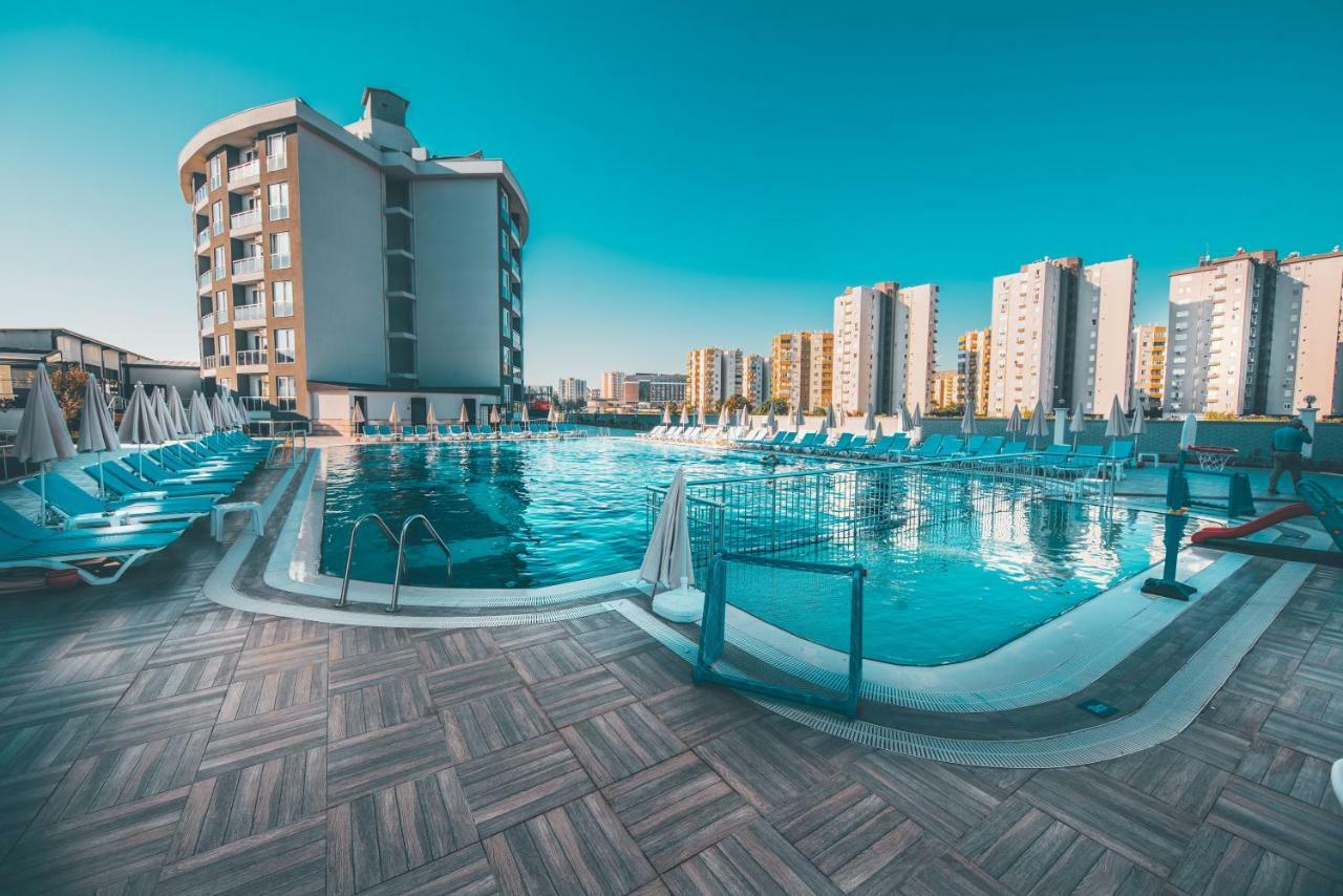 Royal Towers Hotel Lara Antalya Exterior photo