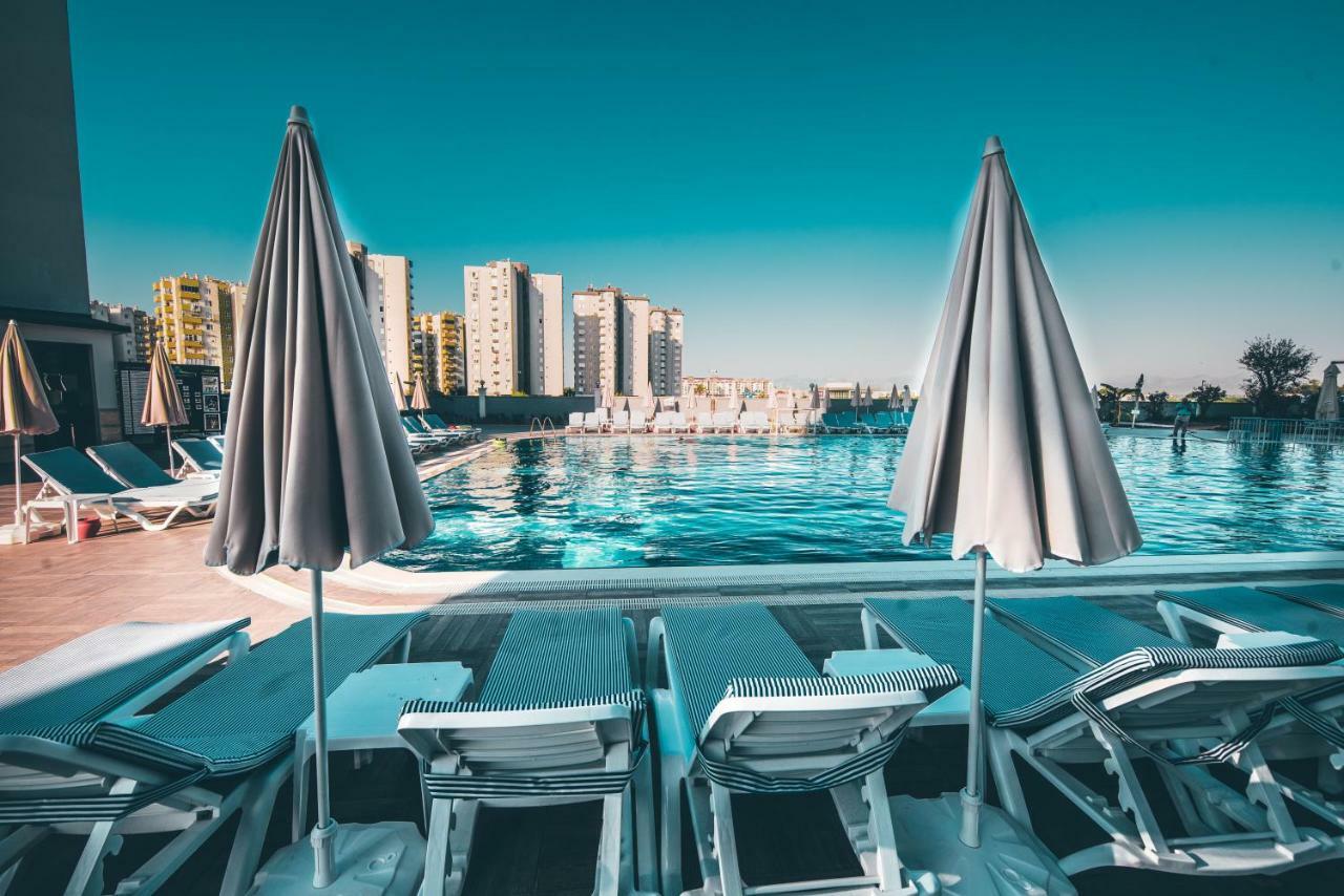 Royal Towers Hotel Lara Antalya Exterior photo