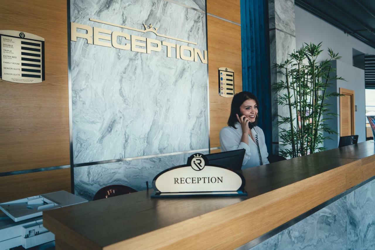 Royal Towers Hotel Lara Antalya Exterior photo